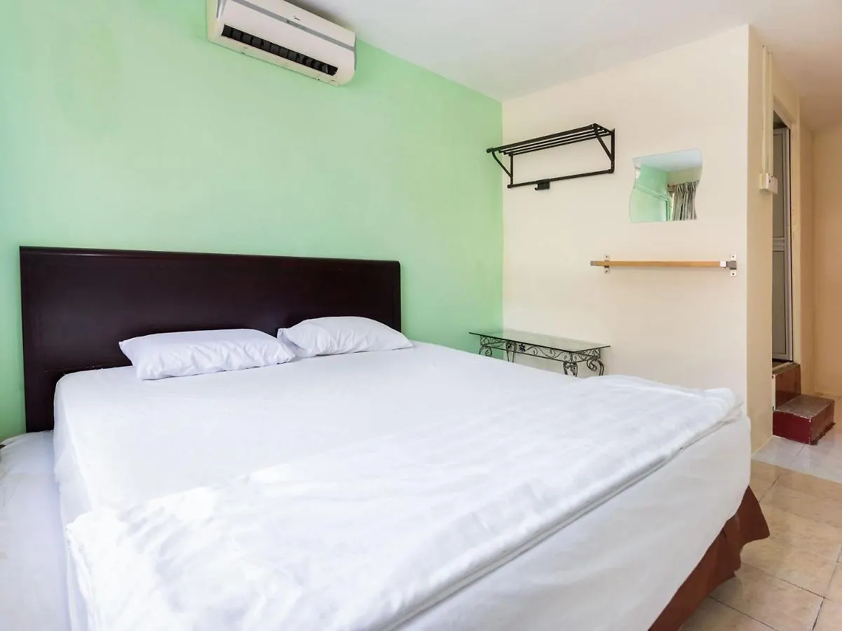 Oyo 89505 Hotel Sixty Six Malacca 2*,  Malaysia