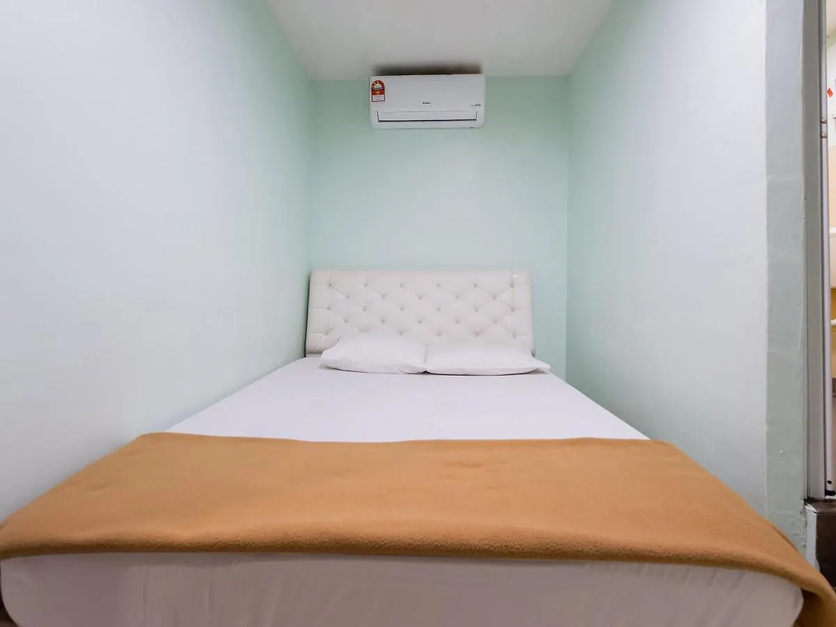 Oyo 89505 Hotel Sixty Six Malacca 2*,  Malaysia